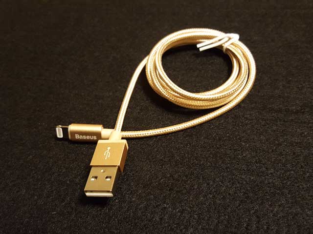 baseus-iphone-apple-mfi-lightning-cable-1m-review-11
