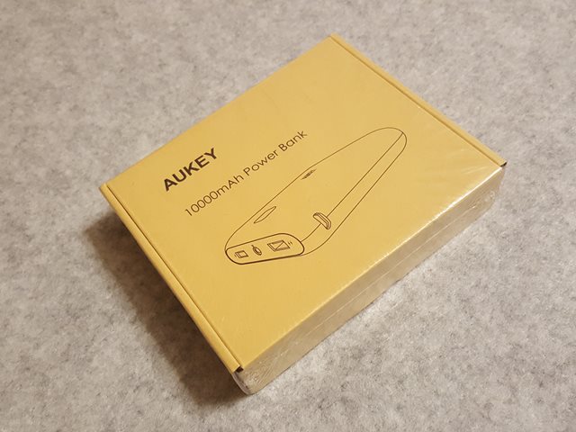 aukey-mobile-battery-10000mah-pb-n42-review004