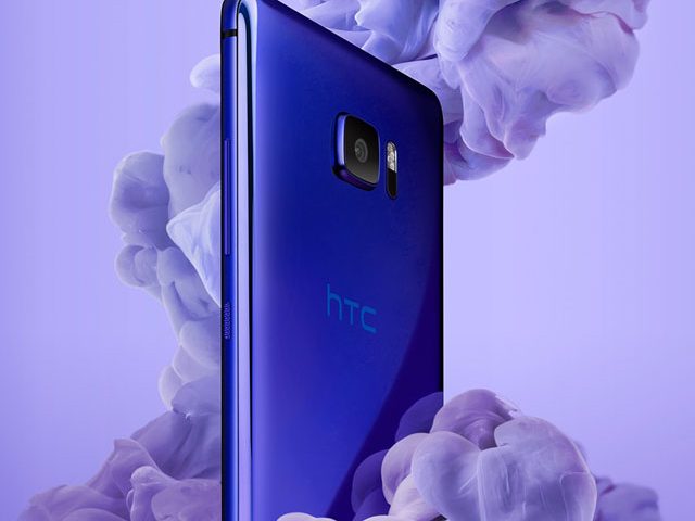 Htcがuシリーズ発表 サファイアガラス採用の Htc U Ultra と Htc U Play 寝る子ブログ