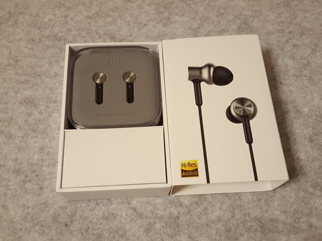 hybrid-earphones-xiaomi-mi-in-ear-headphones-pro-hd-review005